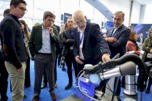 Carlos Mazón ofrece el respaldo del Consell a los nuevos retos que afronta el sector automovilístico valenciano