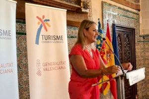 Nuria Montes destaca que “ayuntamientos y comunidades de propietarios serán actores principales en la regulación de viviendas turísticas”