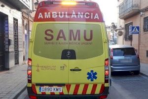 Un motorista herido grave tras un accidente en pleno centro de Alboraya
