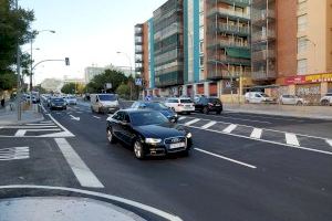 Alicante activa el nuevo paso peatonal semafórico de la Goteta en la avenida de Denia solicitado por los vecinos