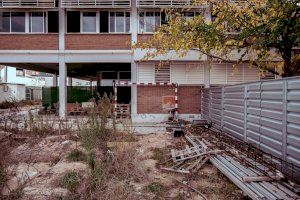 El colegio Cervantes de Alboraya continúa inacabado, 4 años después del inicio de obras del pla Edificant