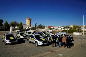 Paterna renueva y amplía con 12 nuevos coches híbridos el parque móvil de la Policía Local que alcanza los 54 vehículos policiales