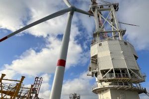 Iberdrola termina la instalación de todos los aerogeneradores del parque eólico marino de Saint-Brieuc, en Francia