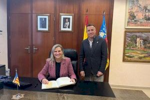 La delegada del Consell en Castellón visita Burriana