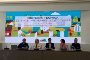 Villena busca ideas de otras ciudades en la ‘Jornada Técnica Estrategias de Formación Ciclista’
