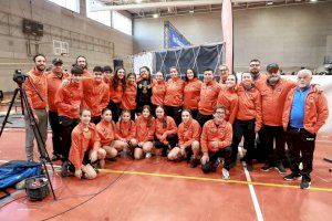 El Valencia C.H. celebra en el polideportivo “La Creu del Grao” el Torneo de Navidad con una recogida solidaria de alimentos para Cáritas