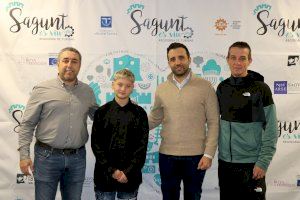 El Ayuntamiento de Sagunto homenajea al subcampeón de Wushu Ángel García de la Galana