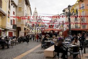 Xàtiva inaugura el Mercado medieval con 65 tiendas de artesanía y comestibles
