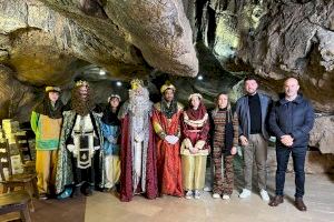 Los Reyes Magos llegan a La Vall d’Uixó por les Coves de Sant Josep
