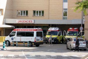 La mascareta torna a ser obligatòria en hospitals i ambulatoris de la Comunitat Valenciana per l'ona de contagis