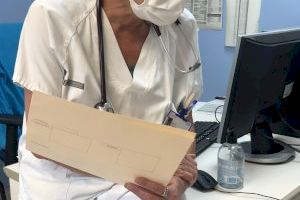 Autobaja de tres días: la nueva medida del Ministerio de Sanidad para evitar la saturación por la tripledemia