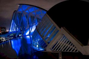 La Ciutat de les Arts i les Ciències s'il·lumina de blau pel 200 aniversari de la creació de la Policia Nacional