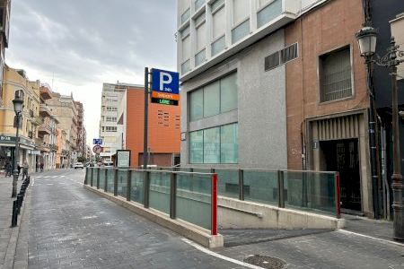 L’Ajuntament posa a la venda set places de l’aparcament del Mercat