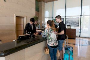 La Comunitat Valenciana entre las autonomías que suma más trabajadores turísticos
