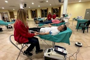 33 personas donaron sangre ayer por la tarde en el El Cirer