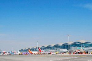 Alicante exige al Gobierno la construcción de la segunda pista del aeropuerto de l'Altet