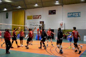 Gran victoria del Familycash Xàtiva voleibol masculino contra el CV Ibiza por 3-2