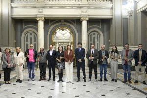 La alcaldesa asegura que los Premios “Ciutat de València” son el escaparate literario de la ciudad al mundo