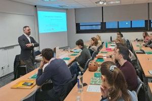 La Generalitat inicia el curso selectivo de prácticas remuneradas para el acceso a la Administración