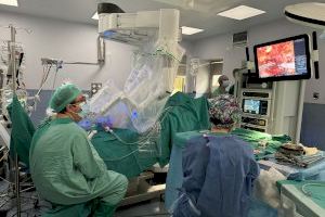 El Hospital Doctor Peset supera las 100 cirugías robóticas asistidas con el sistema Da Vinci a los cuatro meses de su instalación