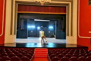Elda lleva a cabo diferentes trabajos para la mejora funcional y estética del Teatro Castelar de cara a la celebración del 120 aniversario