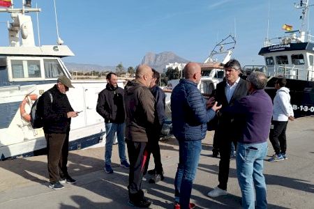 Villajoyosa y la Cofradía de Pescadores se unen para protestar por el aumento de días de paro del sector pesquero impuesto por la UE