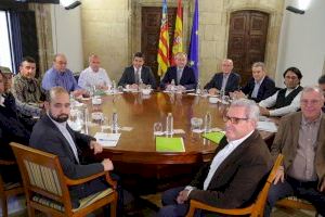 El sector agrario marca una hoja de ruta con la Generalitat y mantendrá las movilizaciones