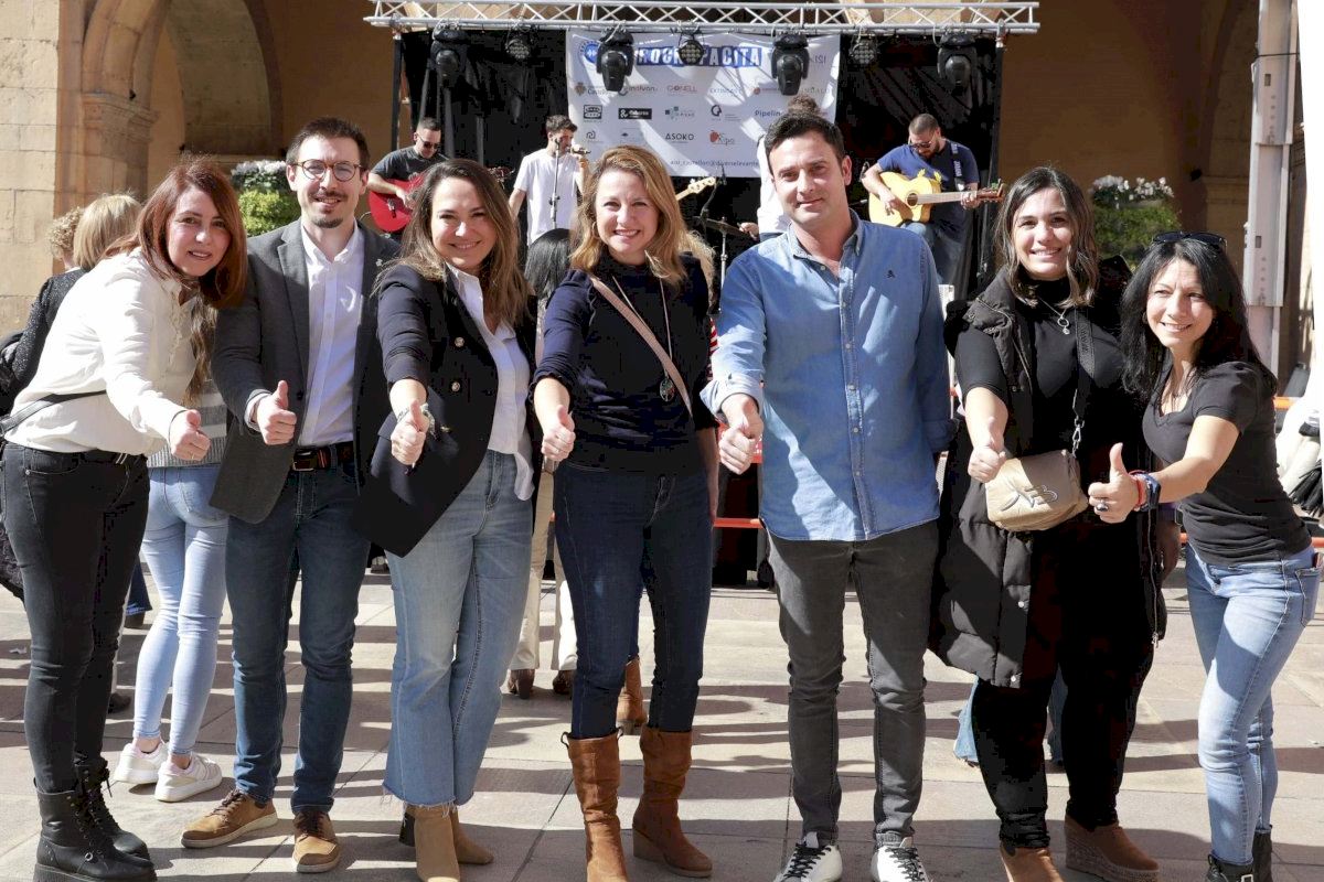 La Plaza Mayor acoge el primer concierto ‘Rockapacita’ a beneficio de la Asociación por la inclusión social e inserción de Castellón