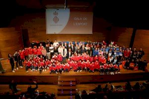 Cullera reconoce el esfuerzo y éxitos de más de 140 deportistas y clubes locales