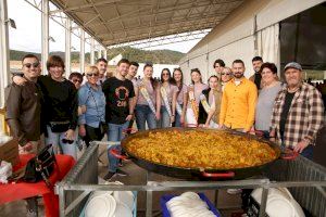 GALERIA | Mig Any Fester de l'Alcora: un día de celebración y alegría