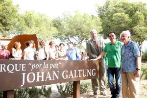 L’Alfàs lamenta el fallecimiento de Johan Galtung, uno de sus mejores embajadores en el mundo