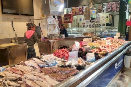 El Mercat Municipal de Xàbia acull la jornada Sabors de la Mar per a posar en valor el producte de les confraries de pescadors