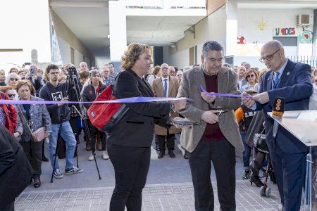 Benetússer inaugura la exposición Diocesana con una representación de las Semanas Santas de la provincia de Valencia