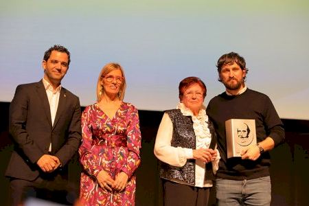 Raúl Arévalo recoge el Premio Especial y los cortos Walking Fernando y Ahora vuelvo triunfan en IX Festival de Cine Antonio Ferrandis