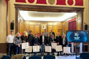El Ayuntamiento de Alcoy reparte los primeros 14 ‘Kits Ciudadanos’ entre el público en general