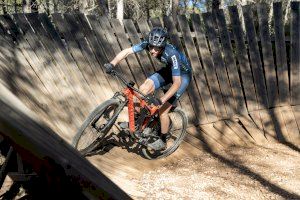 Decathlon eligió el Bike Park de La Nucía para sus tests de la Rockrider Race 940S