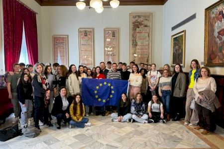 20 alumnos de Alemania participan en un programa de intercambio Erasmus con el Instituto Joan Fuster de Sueca