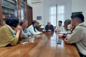 L’Ajuntament de Benicarló escolta les reivindicacions de l’alumnat de l’IES Ramón Cid