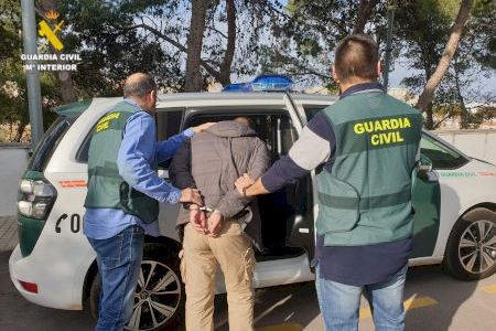 La Guardia Civil caza al atracador de gasolineras de la Vall d'Uixó tras años de investigación