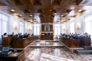 El govern de Gandia aprova en sessió plenària la plantilla de personal i els pressupostos per al 2024