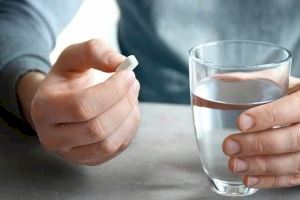 Atenció amb l'Ibuprofeno: augmenten els casos pels efectes secundaris i a França retiren la publicitat d'este medicament
