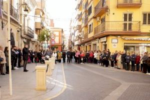 Cullera guarda un minut de silenci per les víctimes de l’incendi de València