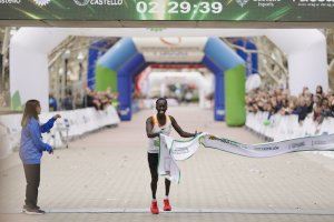 El atleta etíope Tadesse Worku bate el récord de la 10K FACSA Castelló