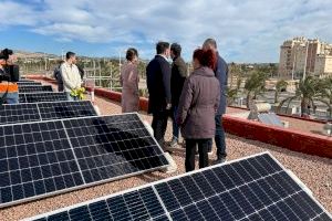 Elche instala más de 750 placas solares en colegios