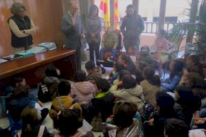 “Cuenta con nosotros”: respuesta de los escolares de El Campello que estos días visitan al alcalde Juanjo Berenguer