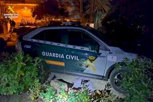 VÍDEO | Tirotejen a trets a tres persones en un cotxe en El Saler de València