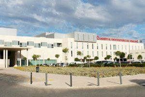 El hospital del Vinalopó niega "rotundamente" que cerrase una planta para operar a un directivo de Ribera Salud