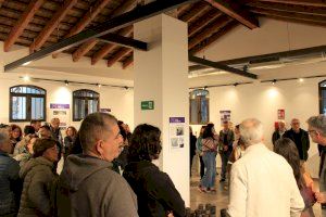 Inauguración de la exposición "8 de Març: 8 dones, 8 ceramistes" en Manises