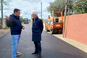 Benicarló asfalta el camí de Mallols per garantir l’accessibilitat d’agricultors i veïns