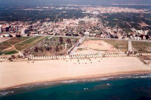 Empresarios hoteleros se interesan por la primera línea de playa del Arenal de Burriana